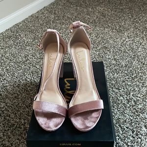 Block heel sandal in mauve velvet